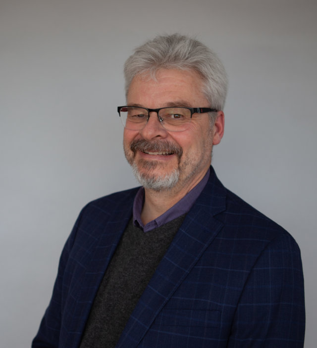 Ian Howcroft, Headshot facing left